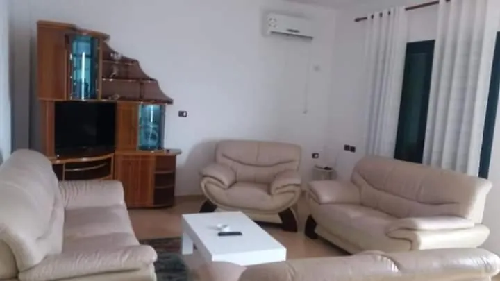 Vlora Apartments 0*, Vlore